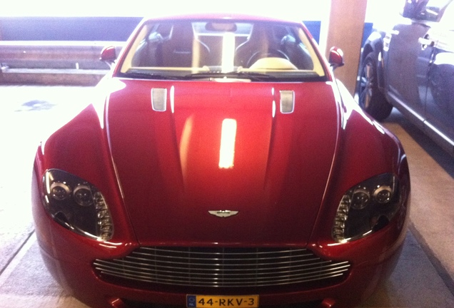 Aston Martin V8 Vantage