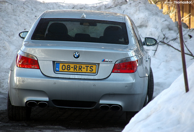 BMW M5 E60 2005