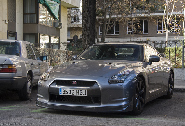 Nissan GT-R