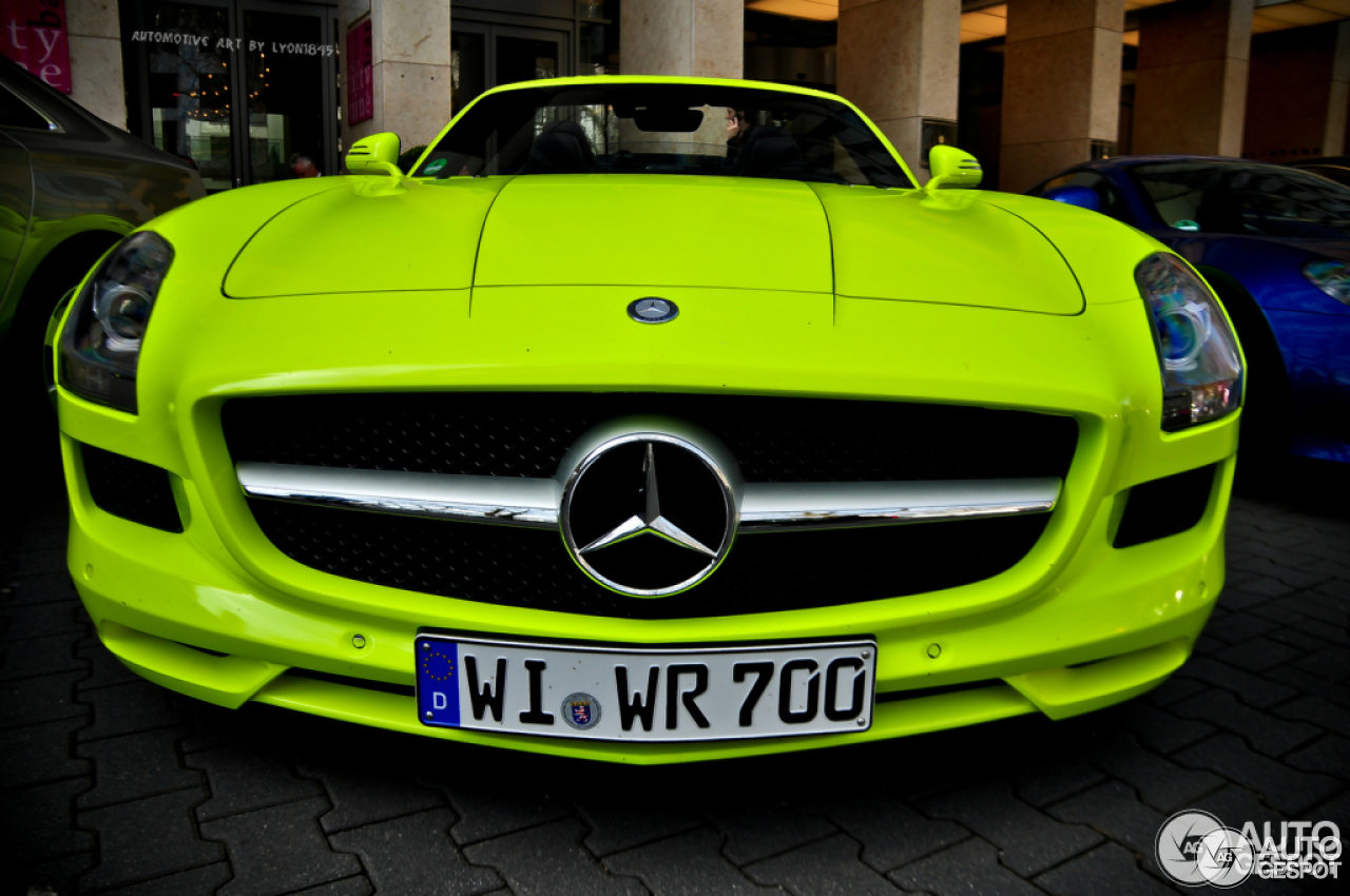 Mercedes-Benz SLS AMG Roadster