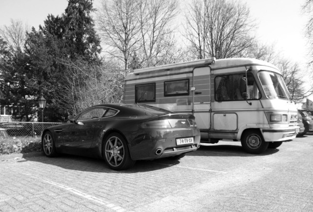 Aston Martin V8 Vantage