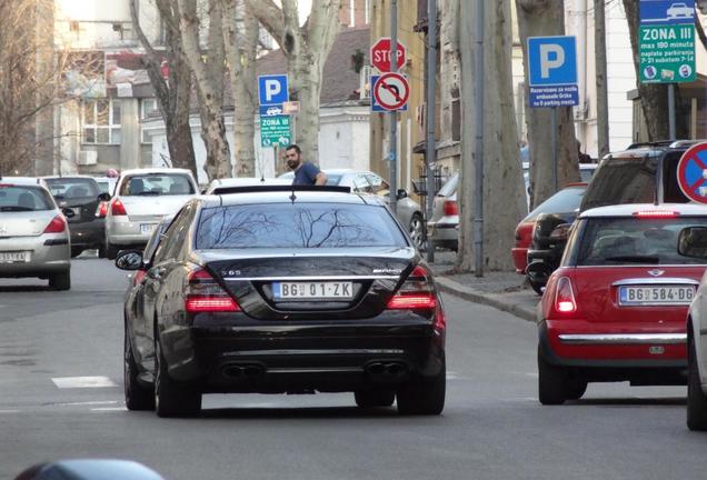 Mercedes-Benz S 65 AMG V221