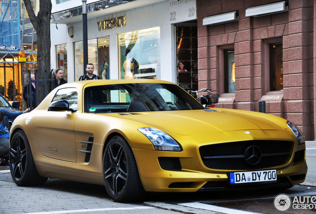 Mercedes-Benz SLS AMG