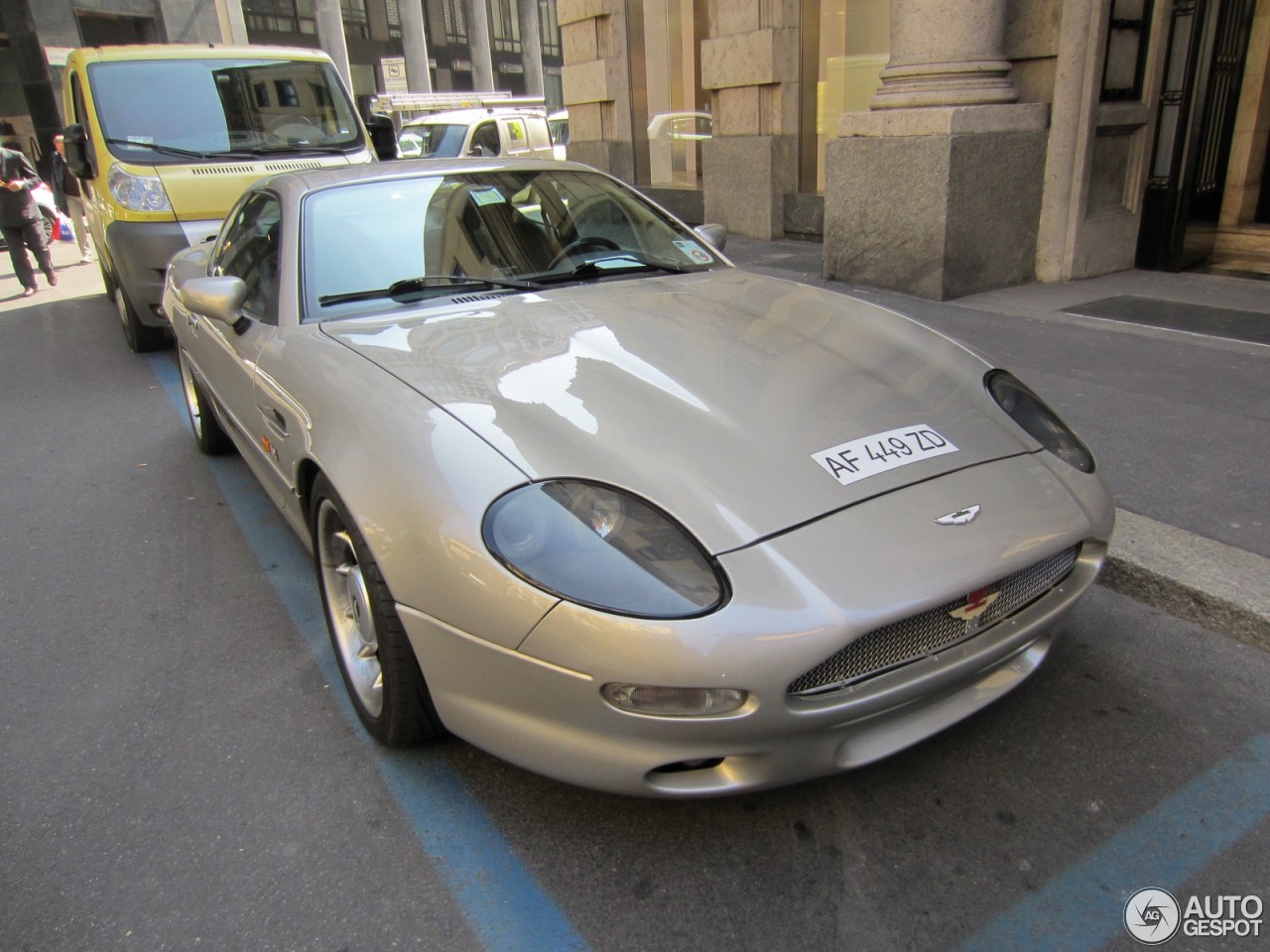 Aston Martin DB7