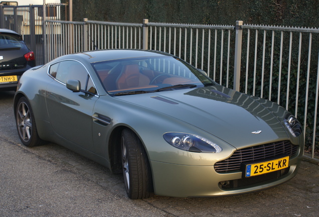 Aston Martin V8 Vantage