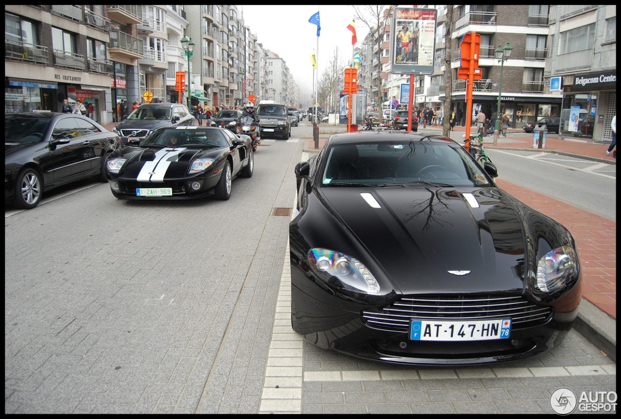 Aston Martin V8 Vantage