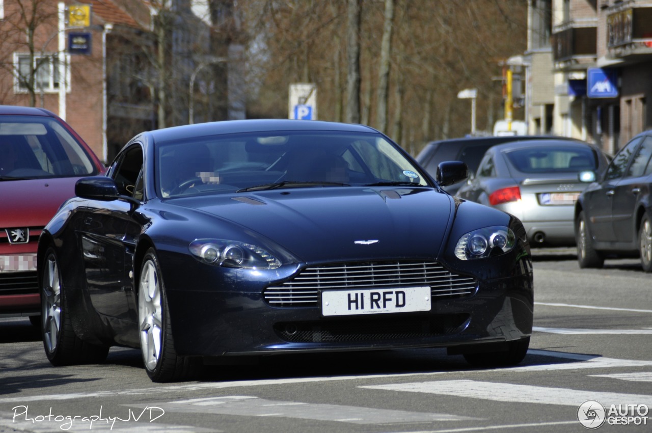 Aston Martin V8 Vantage