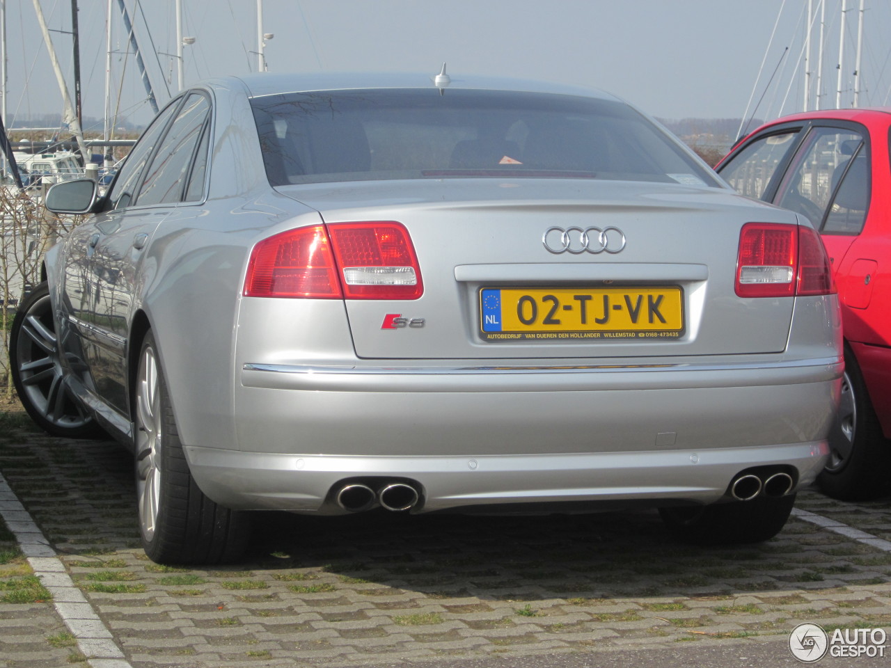 Audi S8 D3