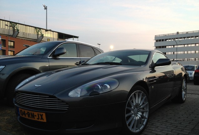 Aston Martin DB9