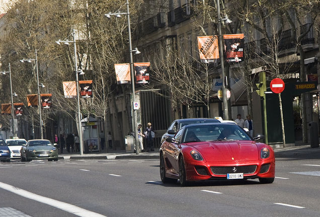 Aston Martin DB9 Volante