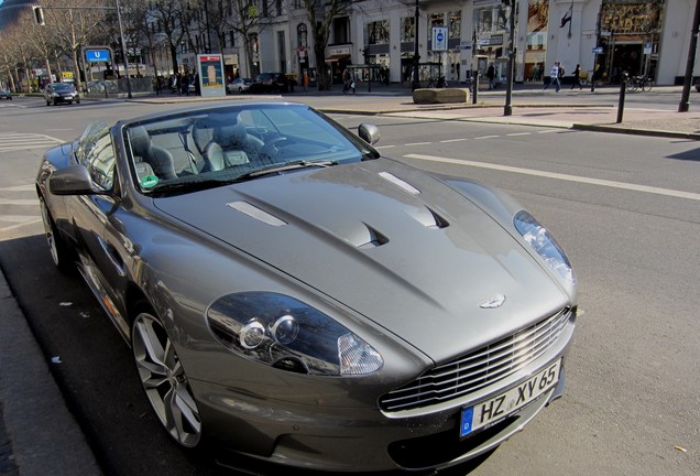 Aston Martin DBS Volante