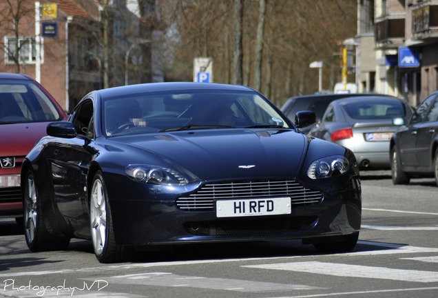 Aston Martin V8 Vantage