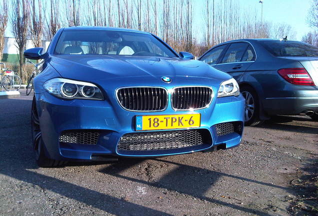 BMW M5 F10 2011