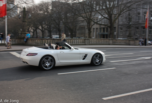 Mercedes-Benz SLS AMG Roadster