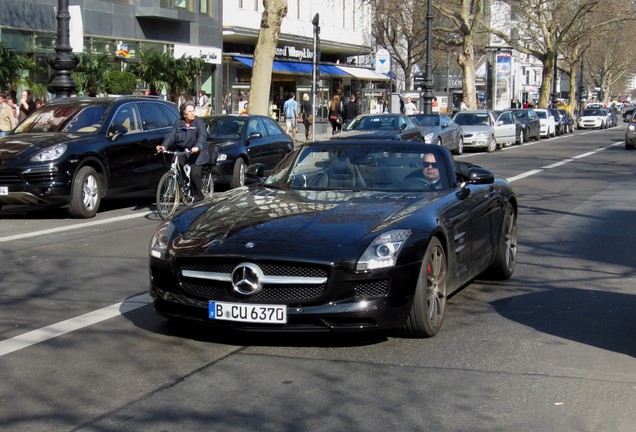 Mercedes-Benz SLS AMG Roadster