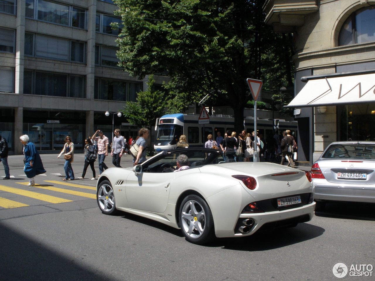 Ferrari California