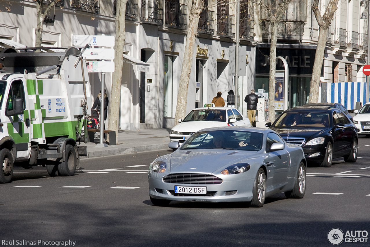 Aston Martin DB9