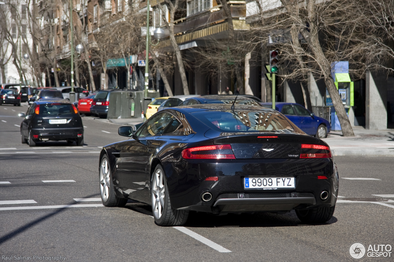 Aston Martin V8 Vantage