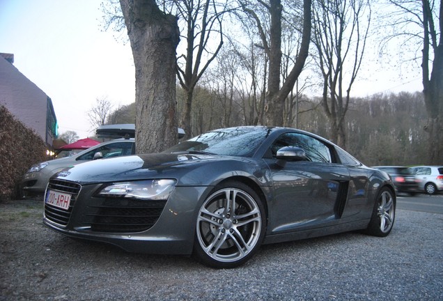 Audi R8