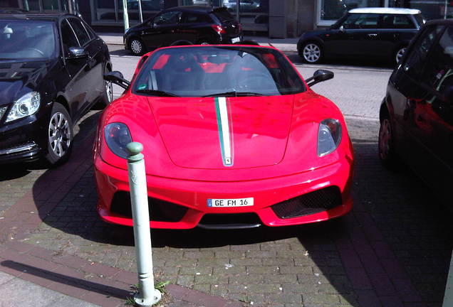 Ferrari Scuderia Spider 16M