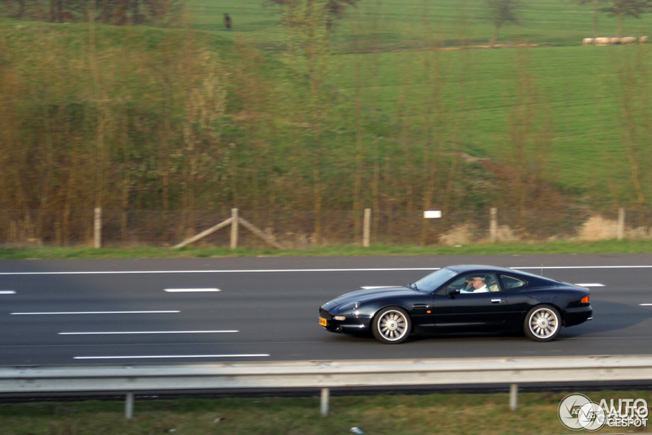 Aston Martin DB7