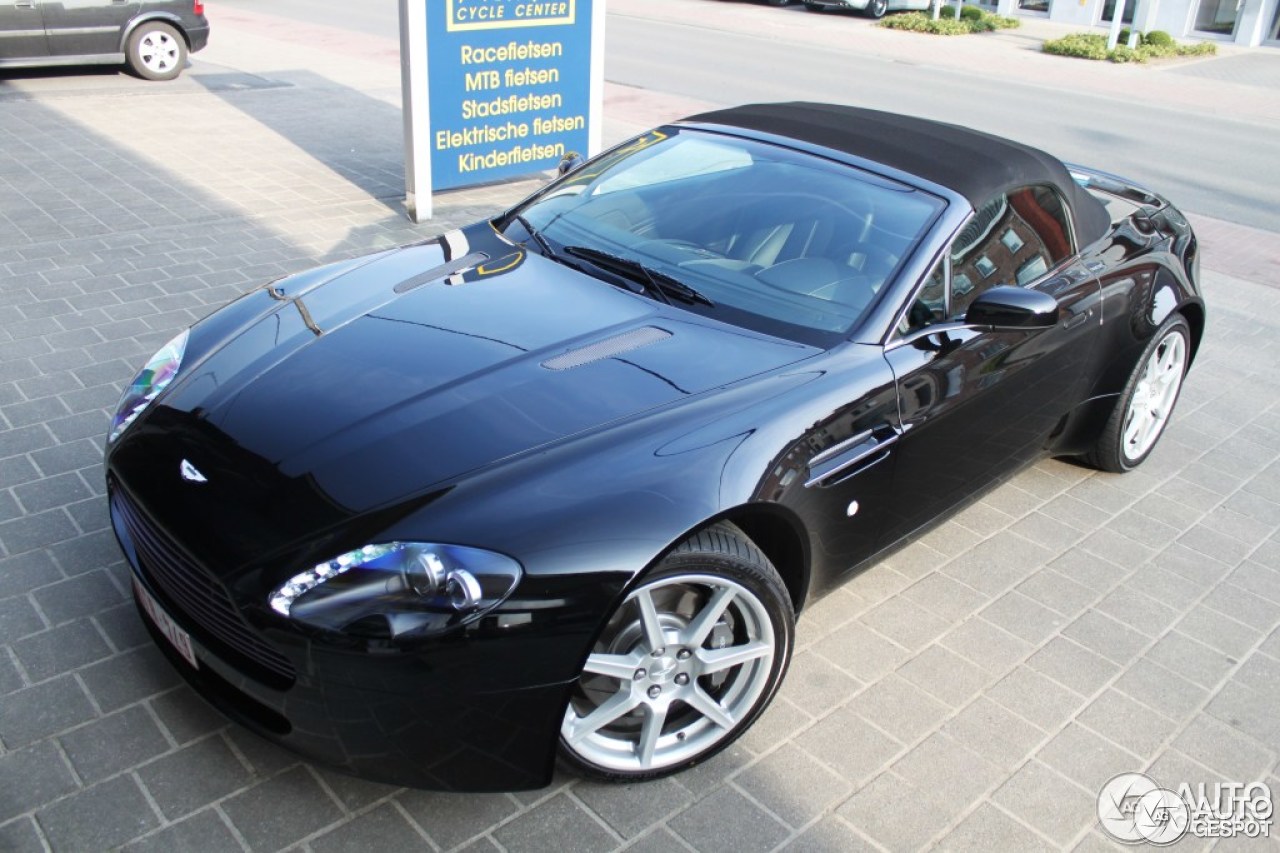 Aston Martin V8 Vantage Roadster