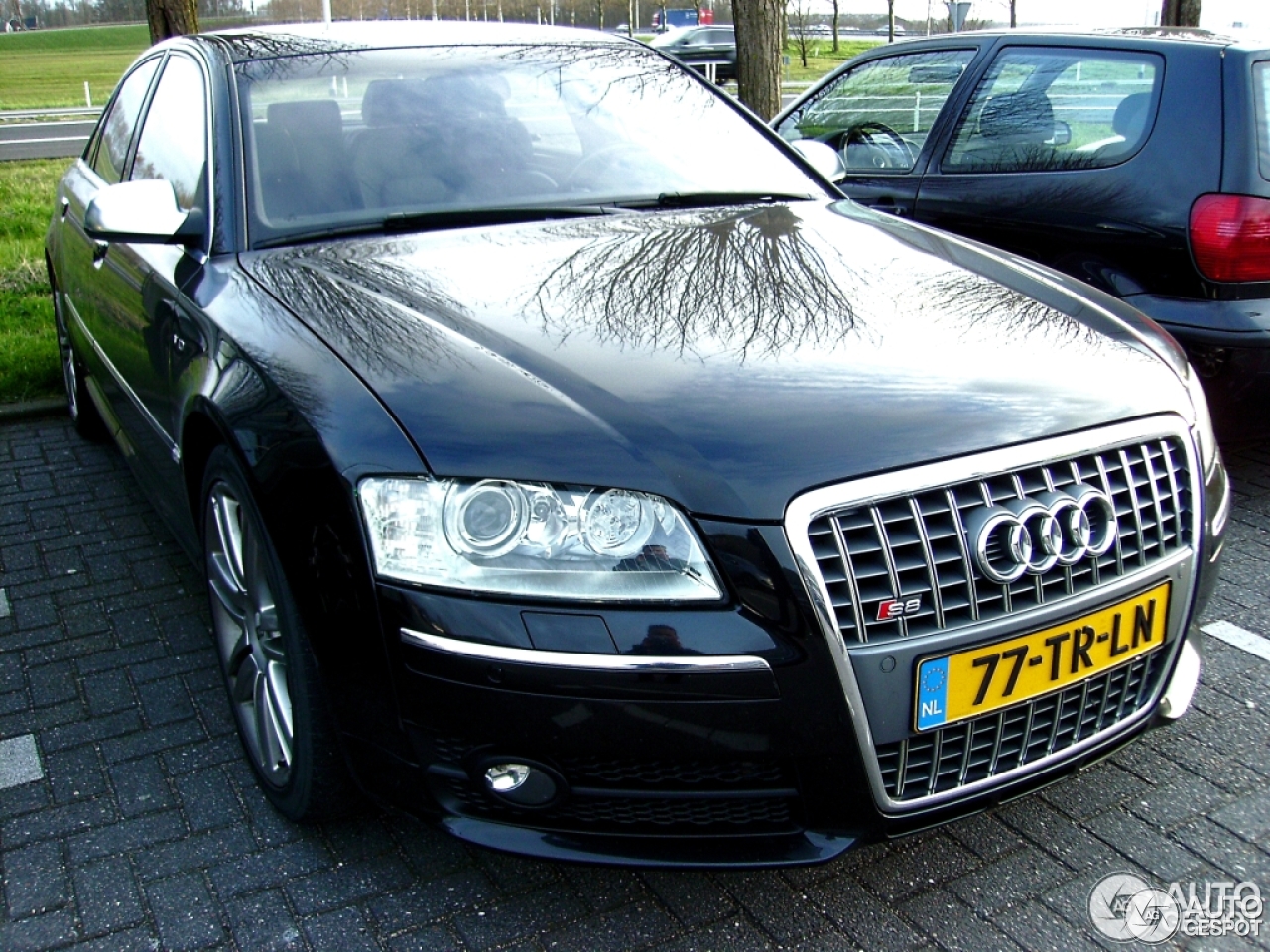 Audi S8 D3