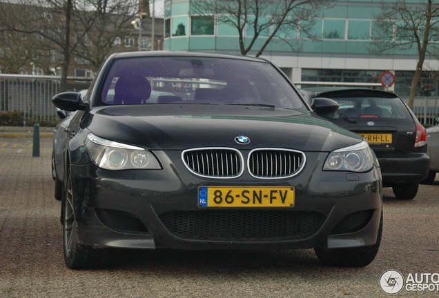 BMW M5 E60 2005