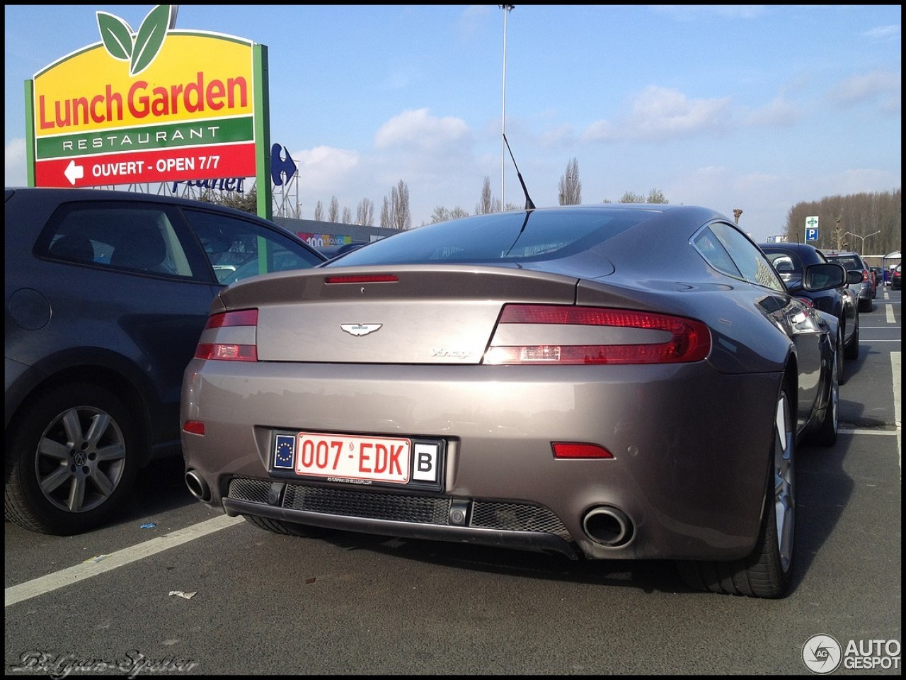 Aston Martin V8 Vantage