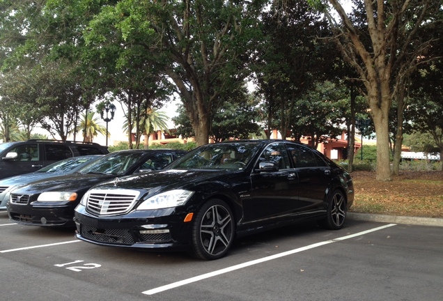 Mercedes-Benz S 63 AMG W221 2011