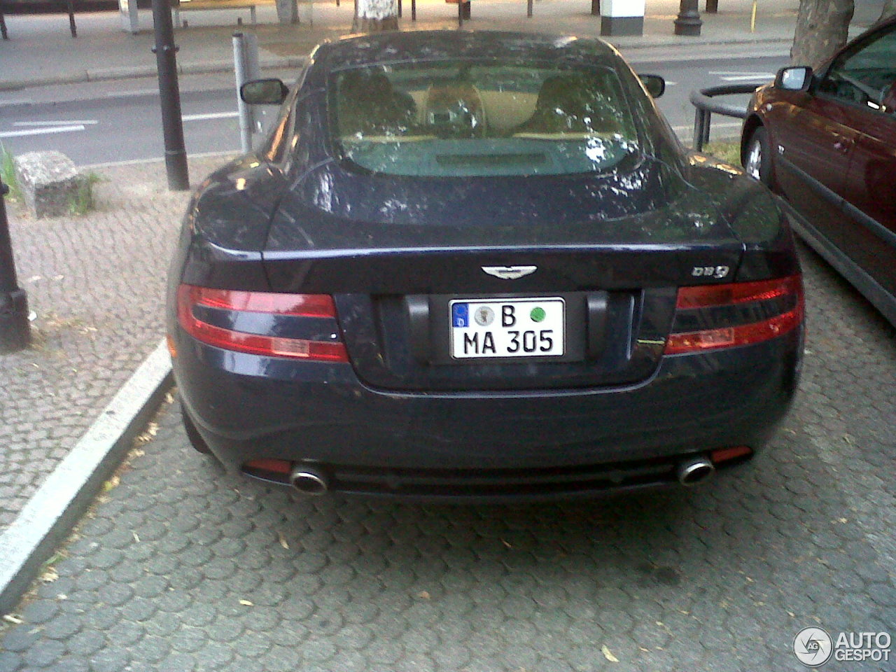 Aston Martin DB9