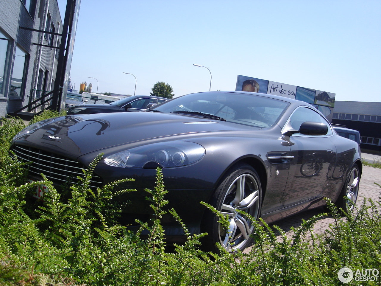 Aston Martin DB9