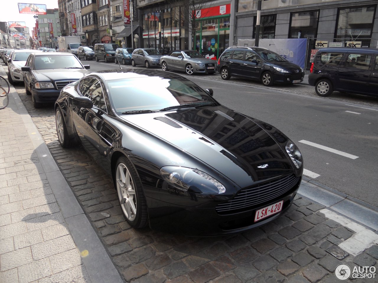 Aston Martin V8 Vantage