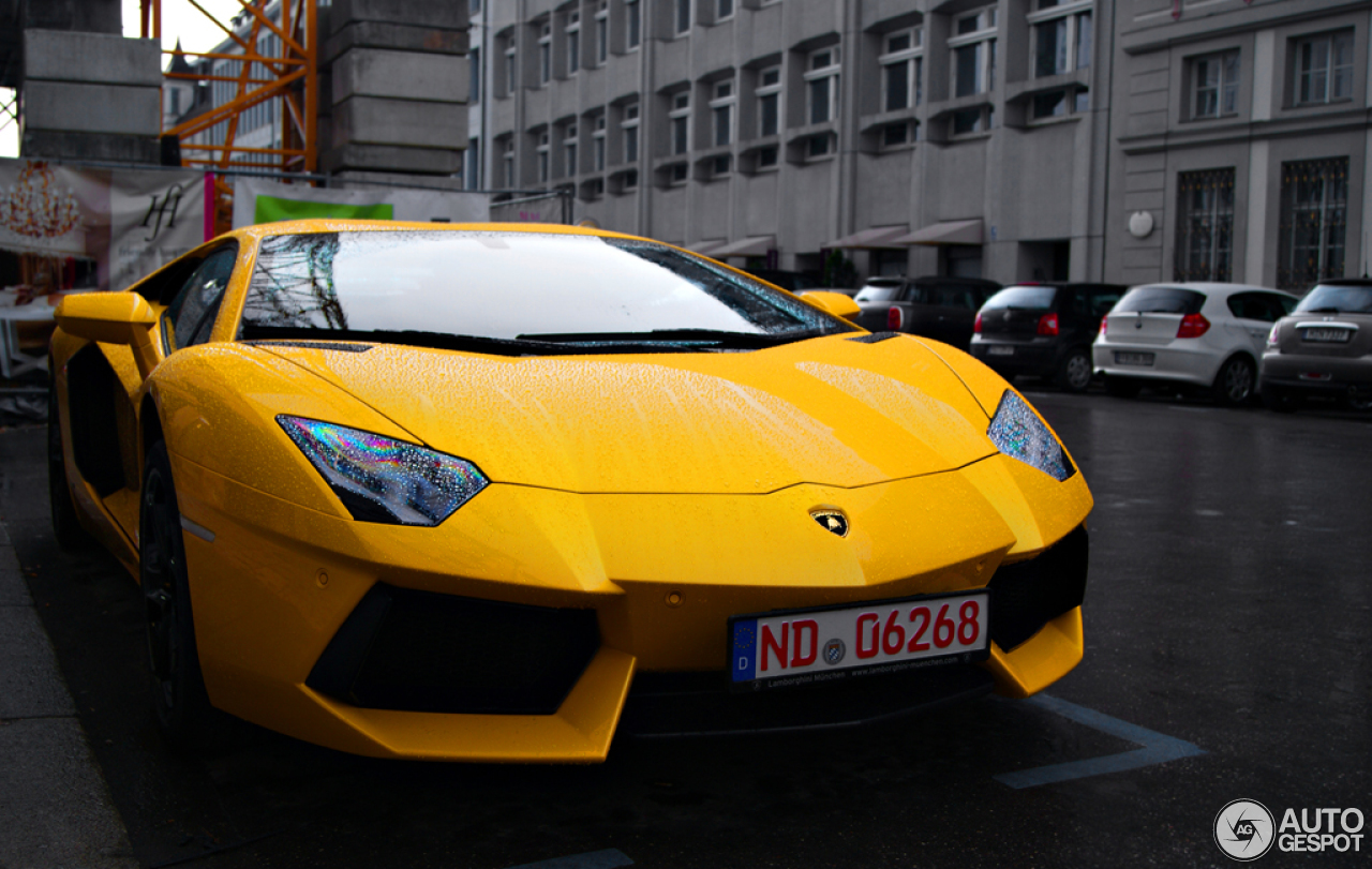 Lamborghini Aventador LP700-4