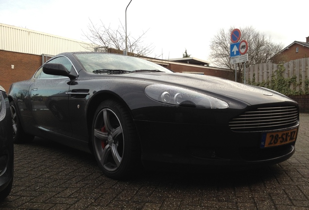 Aston Martin DB9