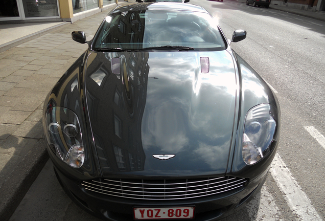 Aston Martin DB9