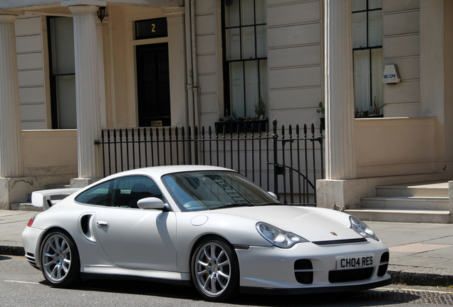 Porsche 996 GT2