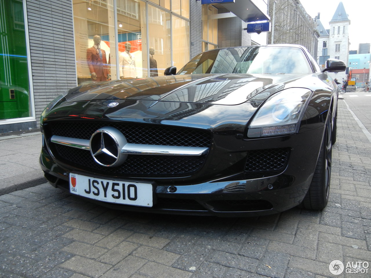 Mercedes-Benz SLS AMG