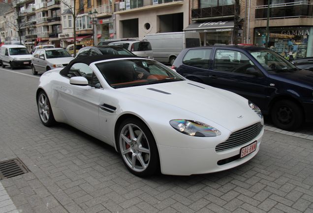 Aston Martin V8 Vantage Roadster