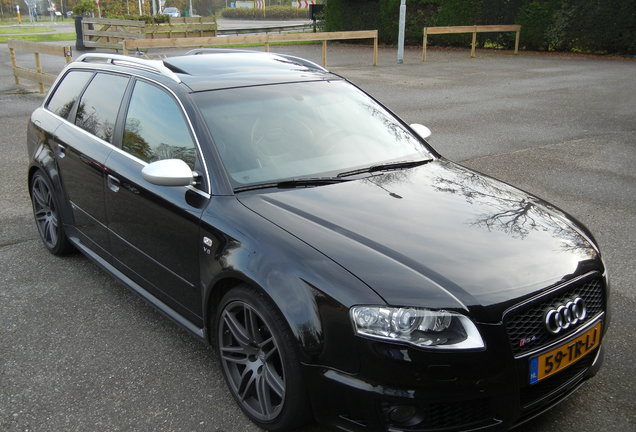 Audi RS4 Avant B7