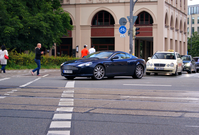 Aston Martin DB9