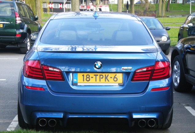 BMW M5 F10 2011