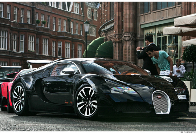 Bugatti Veyron 16.4 Sang Noir