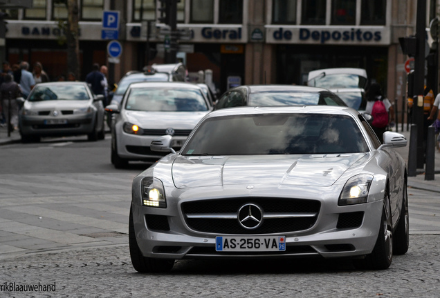 Mercedes-Benz SLS AMG