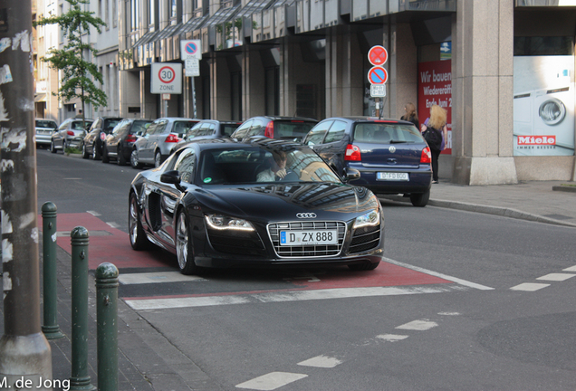 Audi R8 V10