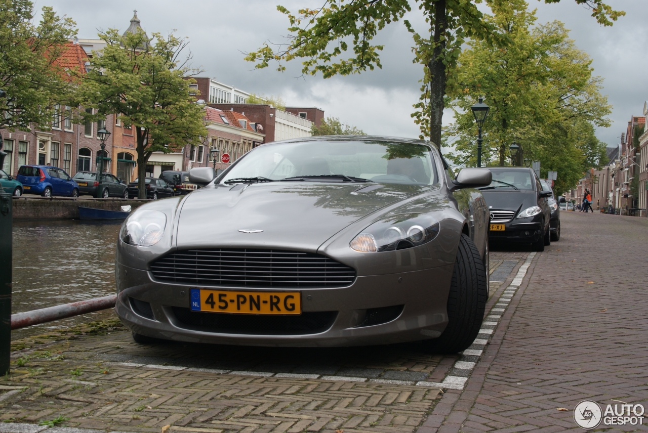 Aston Martin DB9