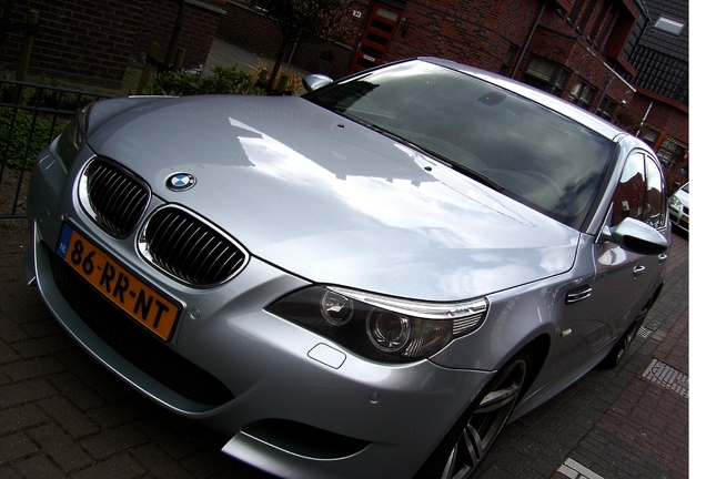 BMW M5 E60 2005