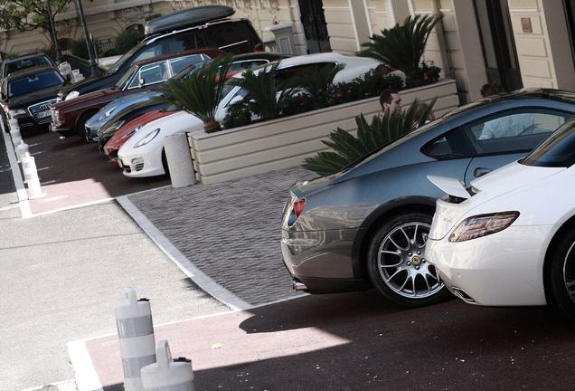 Mercedes-Benz SLS AMG