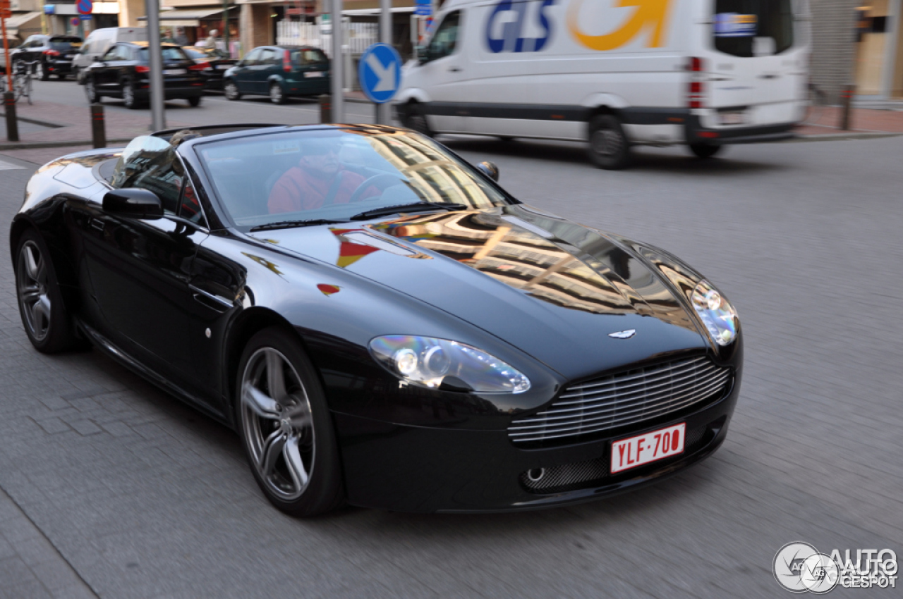 Aston Martin V8 Vantage N400 Roadster