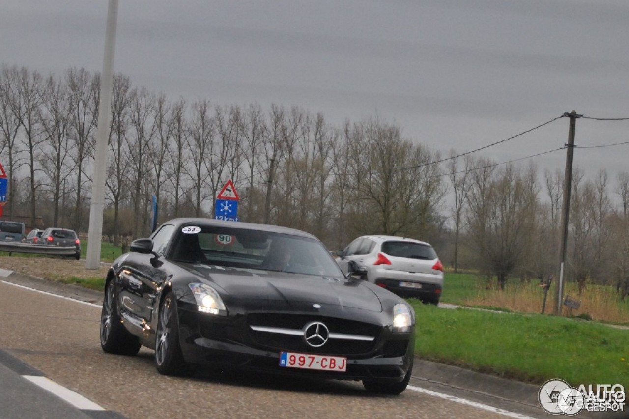 Mercedes-Benz SLS AMG